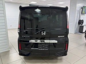 Минивэн Honda Stepwgn 2018 года, 2100000 рублей, Ачинск