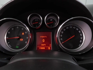 Седан Opel Insignia 2011 года, 999000 рублей, Воронеж