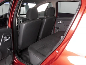 Хетчбэк Renault Sandero Stepway 2012 года, 549000 рублей, Красный Пахарь
