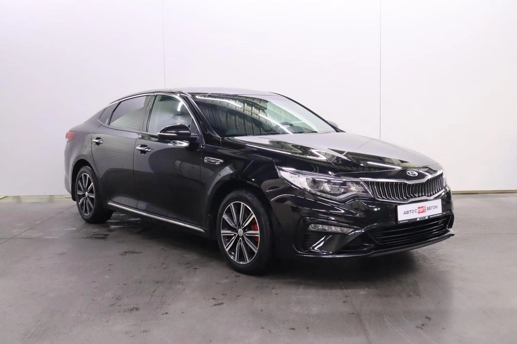 Седан Kia Optima 2019 года, 1725000 рублей, Брянск
