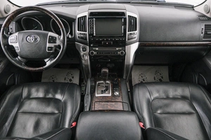 Внедорожник Toyota Land Cruiser 2014 года, 4399000 рублей, Красноярск