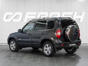 Внедорожник Chevrolet Niva 2016 года, 649000 рублей, Сургут