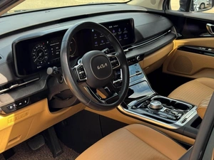 Минивэн Kia Carnival 2021 года, 4549000 рублей, Кропоткин