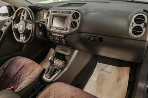 Внедорожник Volkswagen Tiguan 2016 года, 1819000 рублей, Челябинск