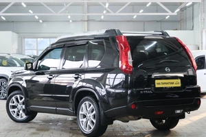 Внедорожник Nissan X-Trail 2011 года, 1399000 рублей, Омск