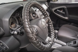 Внедорожник Toyota RAV4 2011 года, 1499000 рублей, Томск