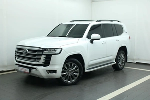 Внедорожник Toyota Land Cruiser 2021 года, 10890000 рублей, Красноярск