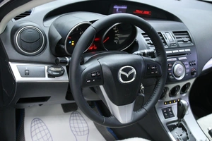 Хетчбэк Mazda 3 2010 года, 878000 рублей, Солонцы