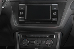 Внедорожник Volkswagen Tiguan 2018 года, 2459000 рублей, Кемерово