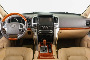 Внедорожник Toyota Land Cruiser 2014 года, 3649000 рублей, Пермь