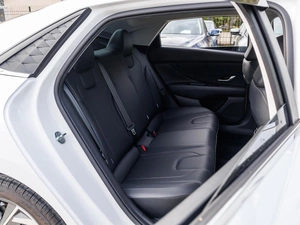 Седан Hyundai Elantra 2023 года, 2139000 рублей, Большой Сочи