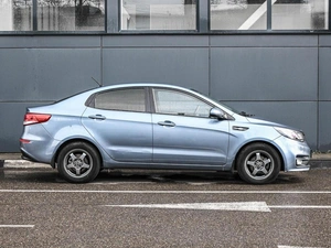 Седан Kia Rio 2015 года, 1289000 рублей, Кирилловка