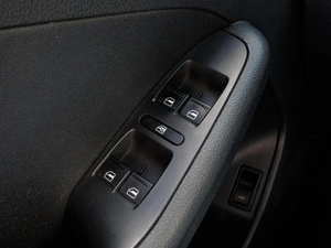 Седан Volkswagen Jetta 2012 года, 999000 рублей, Большой Сочи