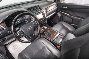 Седан Toyota Camry 2015 года, 2189000 рублей, Томск