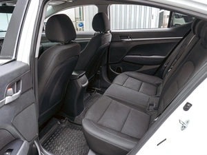 Седан Hyundai Elantra 2019 года, 1290000 рублей, Краснодар