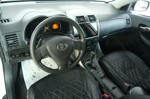 Седан Toyota Corolla 2008 года, 849000 рублей, Омск