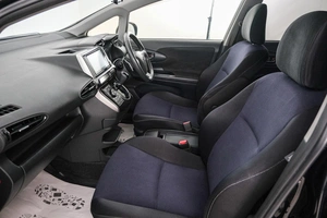 Минивэн Toyota Wish 2012 года, 1249000 рублей, Красноярск