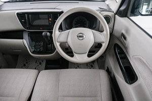 Хетчбэк Nissan Dayz Roox 2018 года, 749000 рублей, Красноярск
