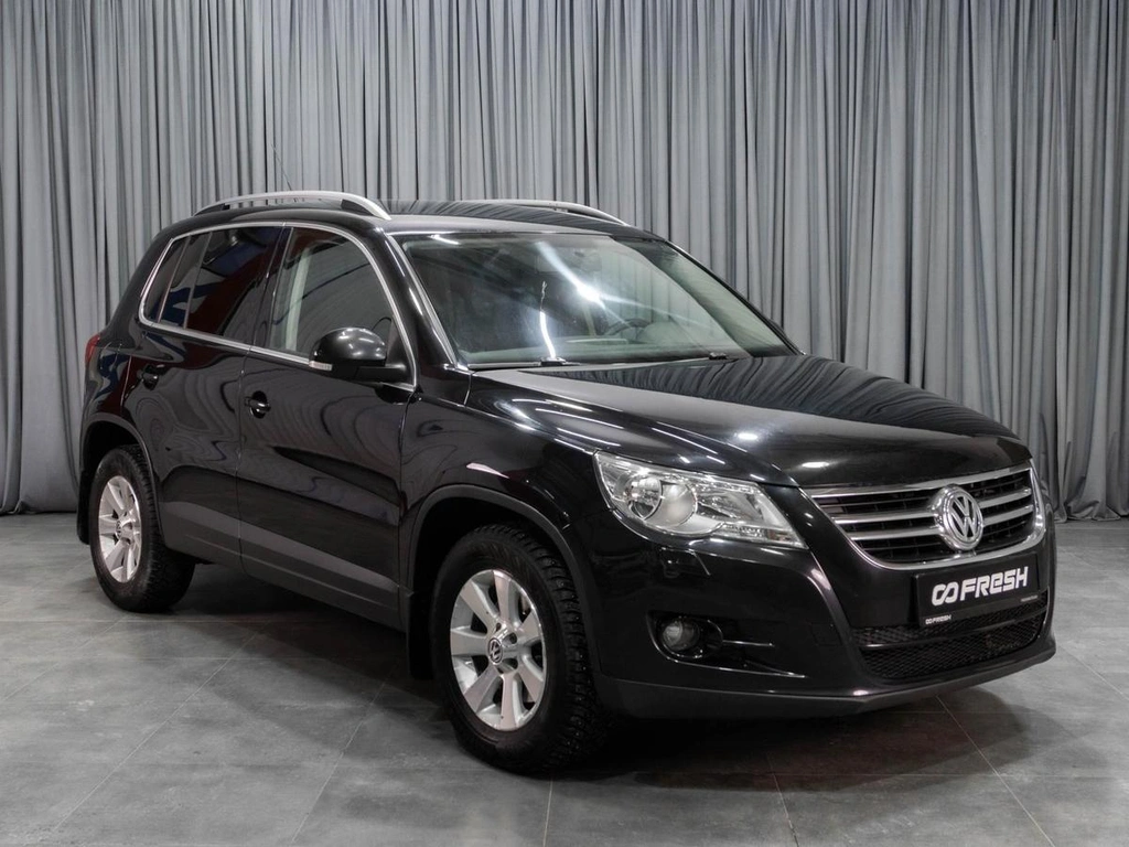 Внедорожник Volkswagen Tiguan 2010 года, 1099000 рублей, Тюмень