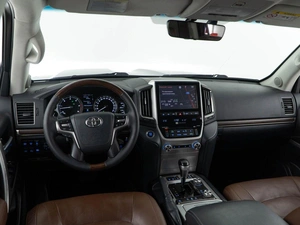 Внедорожник Toyota Land Cruiser 2017 года, 5679000 рублей, Москва