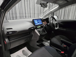 Минивэн Toyota Wish 2012 года, 1275000 рублей, Красноярск