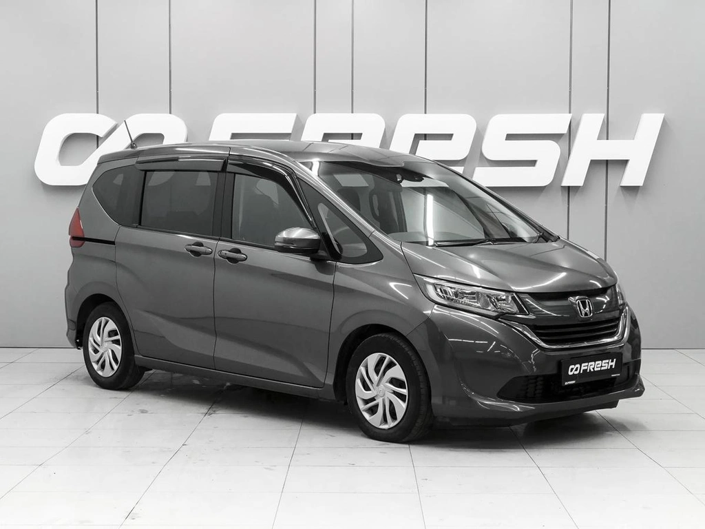 Минивэн Honda Freed+ 2018 года, 1610000 рублей, Ростов-на-Дону