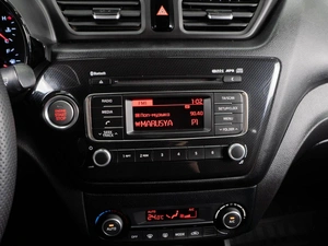 Седан Kia Rio 2015 года, 1280000 рублей, Тюмень