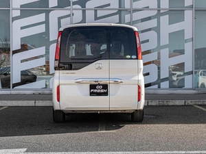 Минивэн Honda Stepwgn 2015 года, 2155000 рублей, Краснодар