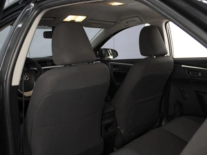 Седан Toyota Corolla 2014 года, 1100000 рублей, Омск