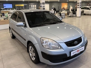 Хэтчбек 4 дв. Kia Rio 2008 года, 520000 рублей, Орёл