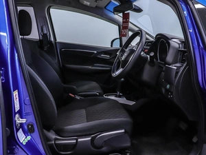Хетчбэк Honda Fit 2013 года, 990000 рублей, Красноярск