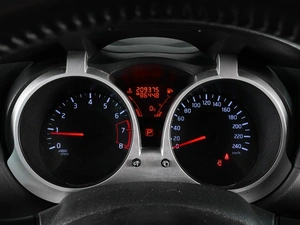 Внедорожник Nissan Juke 2011 года, 1049000 рублей, Аксай