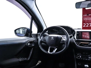 Хетчбэк Peugeot 208 2013 года, 720000 рублей, Красноярск