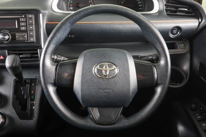 Минивэн Toyota Sienta 2016 года, 1529000 рублей, Пермь