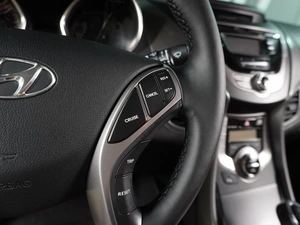 Седан Hyundai Elantra 2012 года, 1169000 рублей, Воронеж