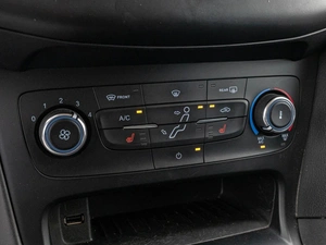 Хетчбэк Ford Focus 2015 года, 950000 рублей, Краснодар