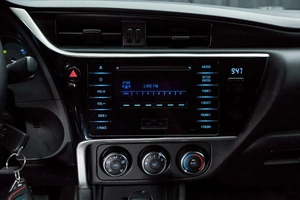 Седан Toyota Corolla 2017 года, 1499000 рублей, Красноярск
