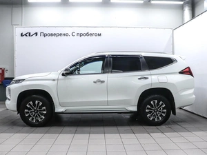 Внедорожник Mitsubishi Montero Sport 2022 года, 4200000 рублей, Красноярск