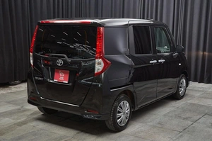 Минивэн Toyota Roomy 2021 года, 999000 рублей, Красноярск