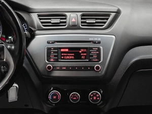Хетчбэк Kia Rio 2016 года, 1100000 рублей, Красноярск