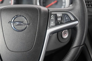 Седан Opel Insignia 2010 года, 999000 рублей, Кемерово