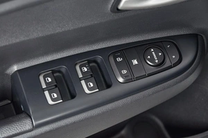 Седан Kia Rio 2018 года, 1477000 рублей, Красноярск