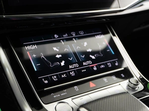 Внедорожник Audi Q8 2020 года, 5994444 рублей, Москва