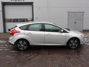 Хэтчбек Ford Focus 2012 года, 710000 рублей, Железногорск