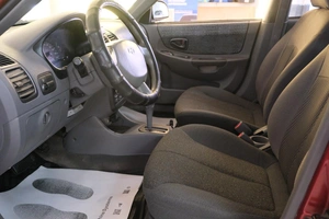 Седан Hyundai Accent 2006 года, 349000 рублей, Омск
