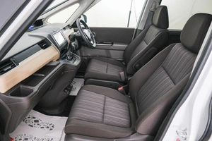Минивэн Honda Freed 2016 года, 1699000 рублей, Красноярск