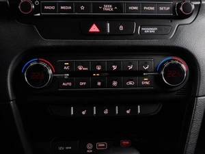 Хетчбэк Kia Ceed 2018 года, 1650000 рублей, Тюмень