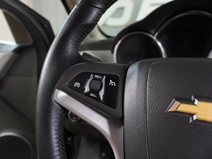 Седан Chevrolet Cruze 2010 года, 739000 рублей, Воронеж