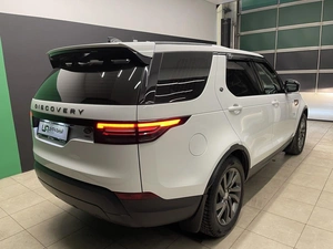 Внедорожник Land Rover Discovery 2017 года, 3900000 рублей, Красноярск