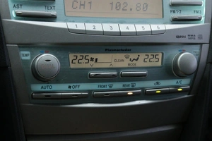Седан Toyota Camry 2007 года, 1133000 рублей, Солонцы